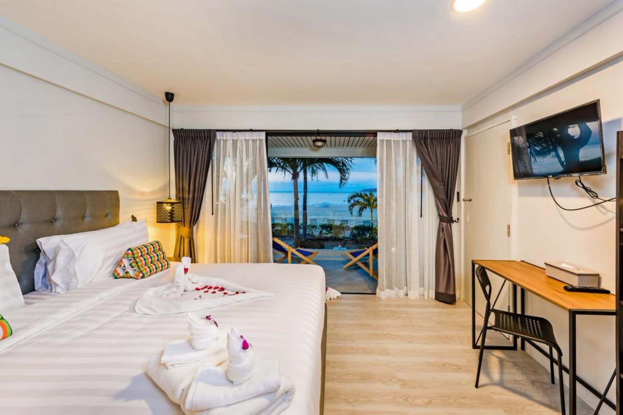 Thai Kamala Beach Front Phuket Exterior photo